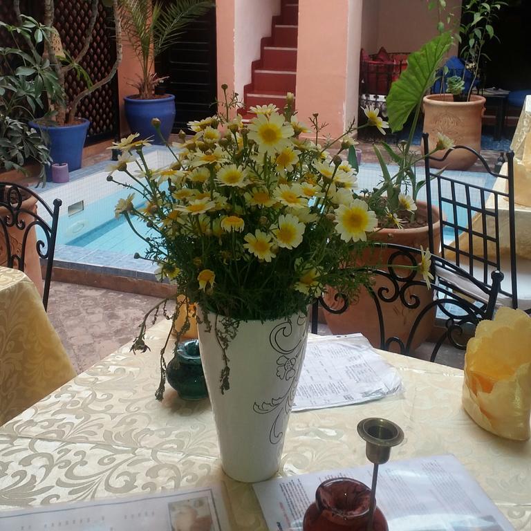 Riad Dar Lilas Marrakesch Exterior foto